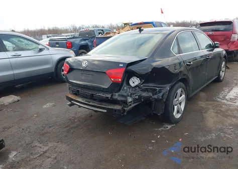 2012 Volkswagen Passat 2.5L Se z USA, uszkodzony, nr VIN 1VWBP7A33CC108568